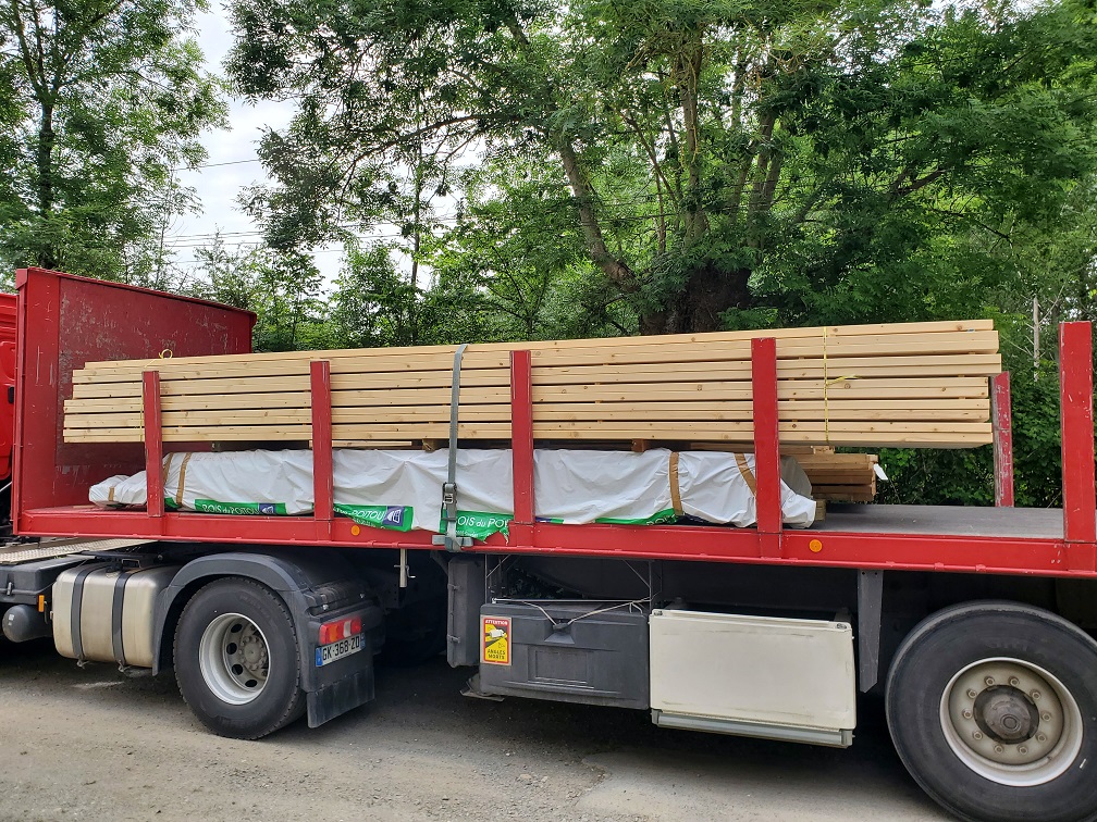 camion livraison matériaux