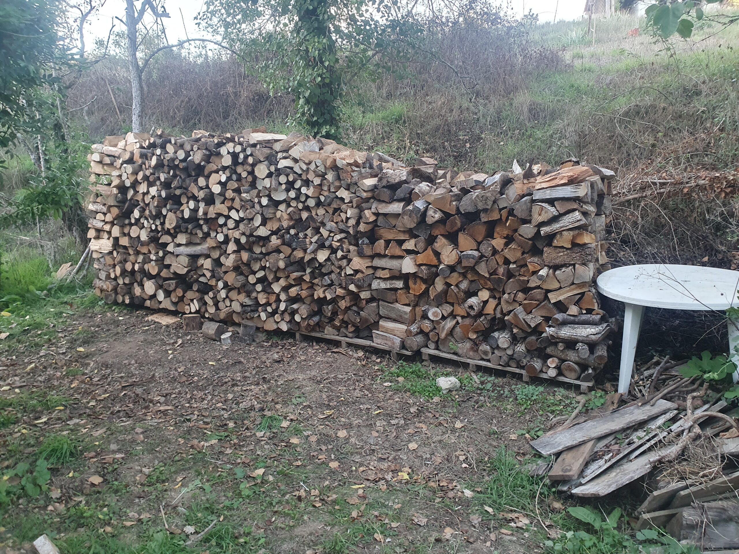 La Contré : ranger son bois de chauffage